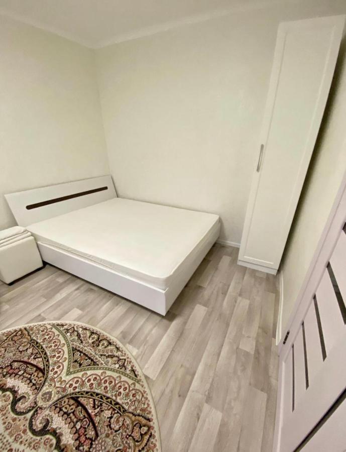 Ахметова 6 7 Leilighet Almaty Eksteriør bilde